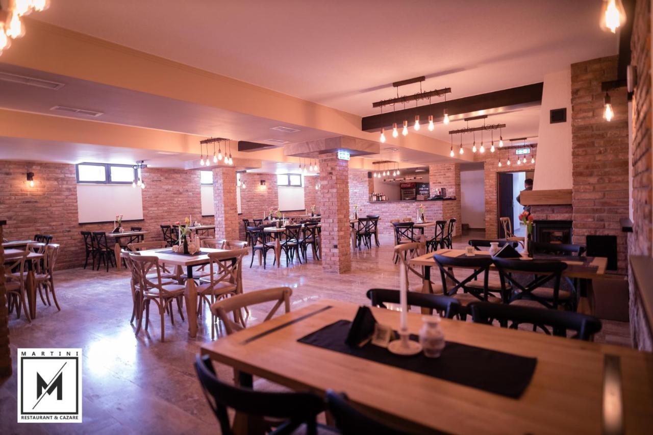 Martini Restaurant & Cazare Sebesel Exterior photo