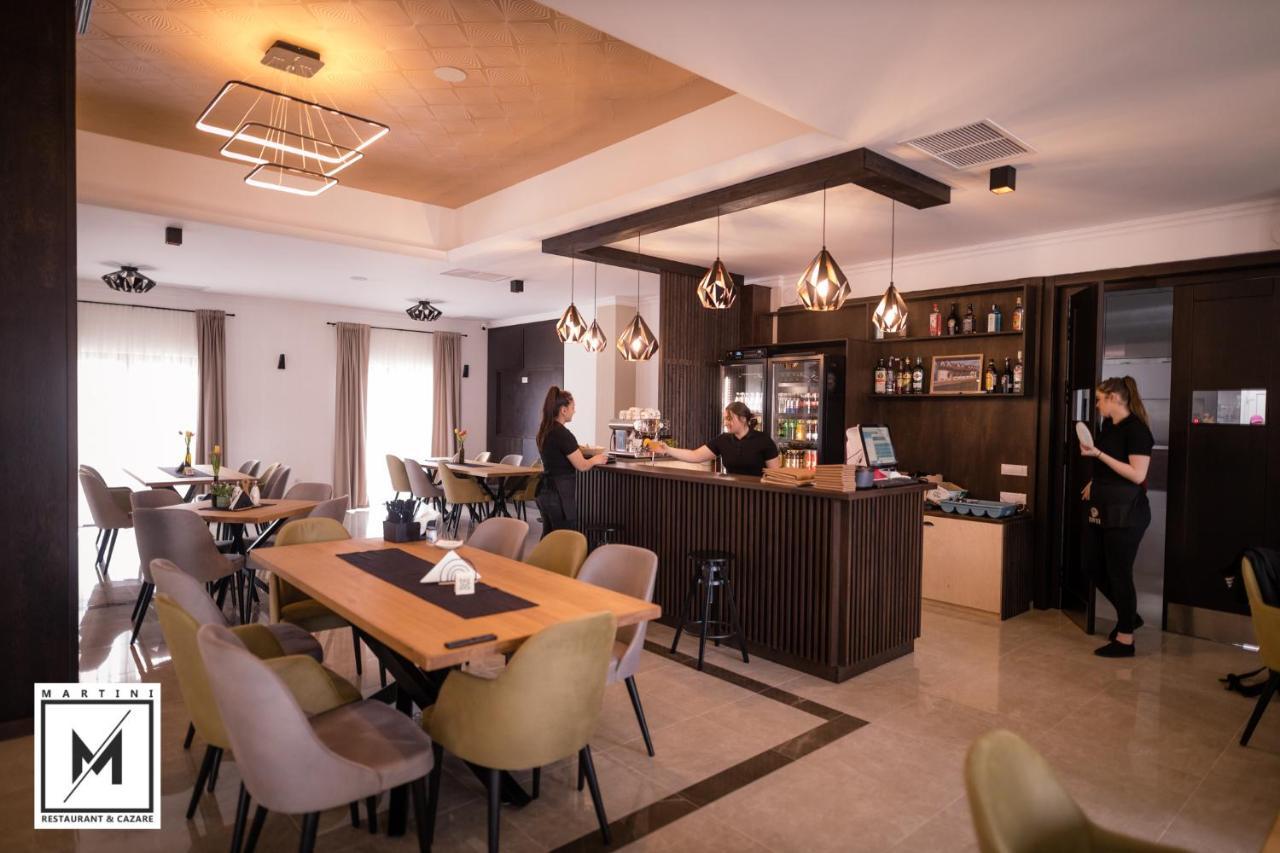 Martini Restaurant & Cazare Sebesel Exterior photo